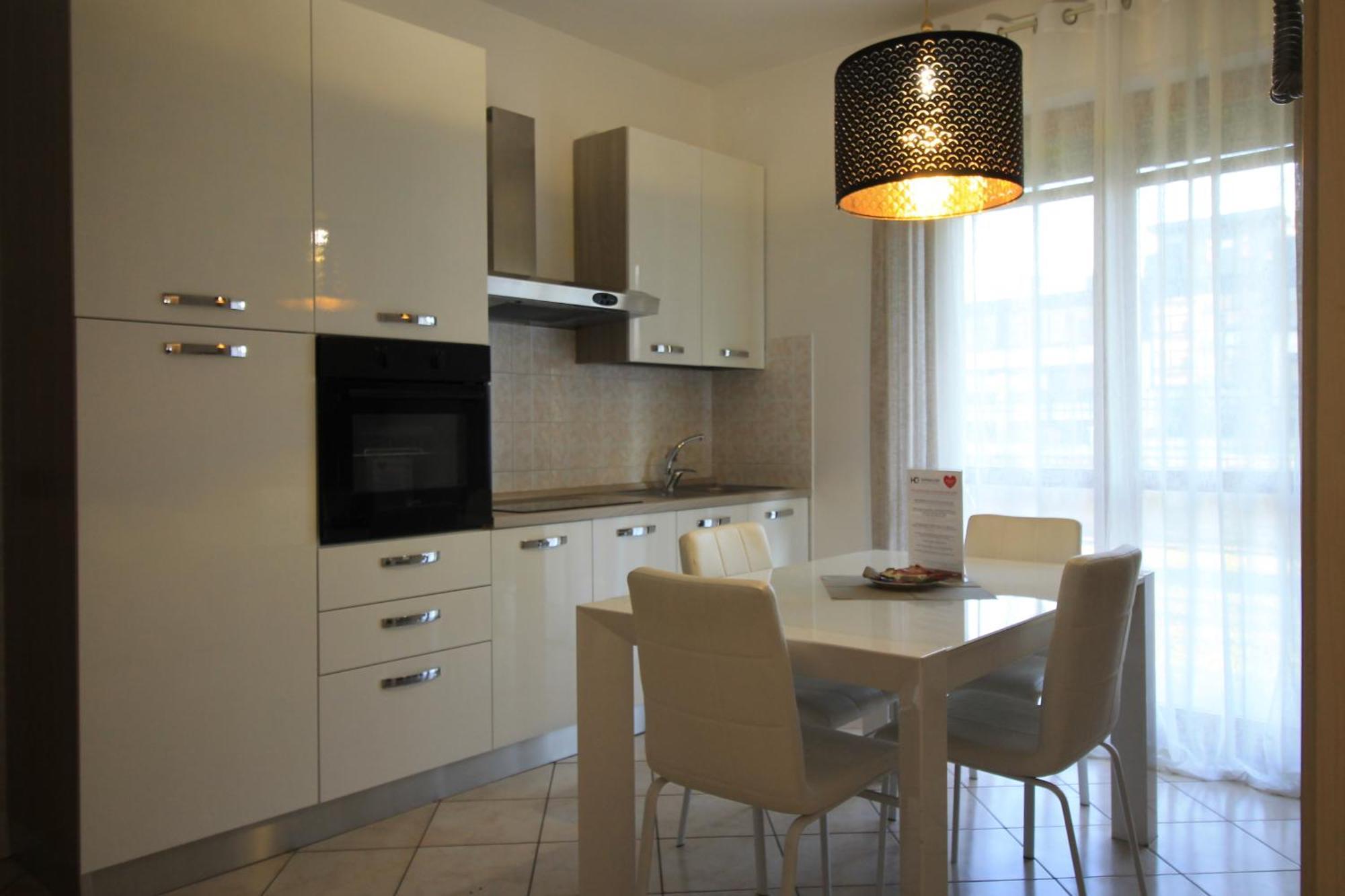 Hq Aparthotel Milano Inn - Smart Suites Cinisello Balsamo Exterior foto