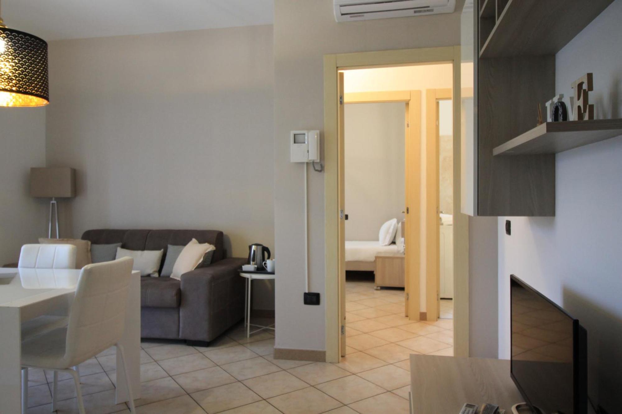 Hq Aparthotel Milano Inn - Smart Suites Cinisello Balsamo Exterior foto