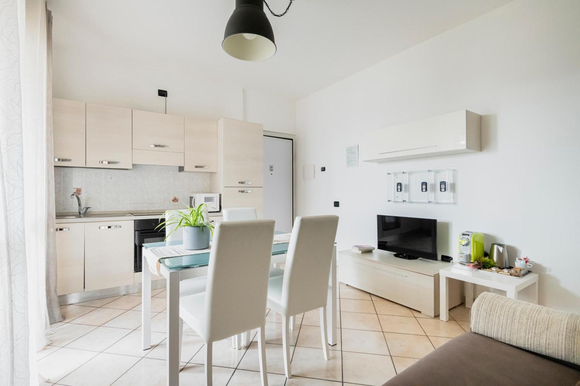 Hq Aparthotel Milano Inn - Smart Suites Cinisello Balsamo Exterior foto